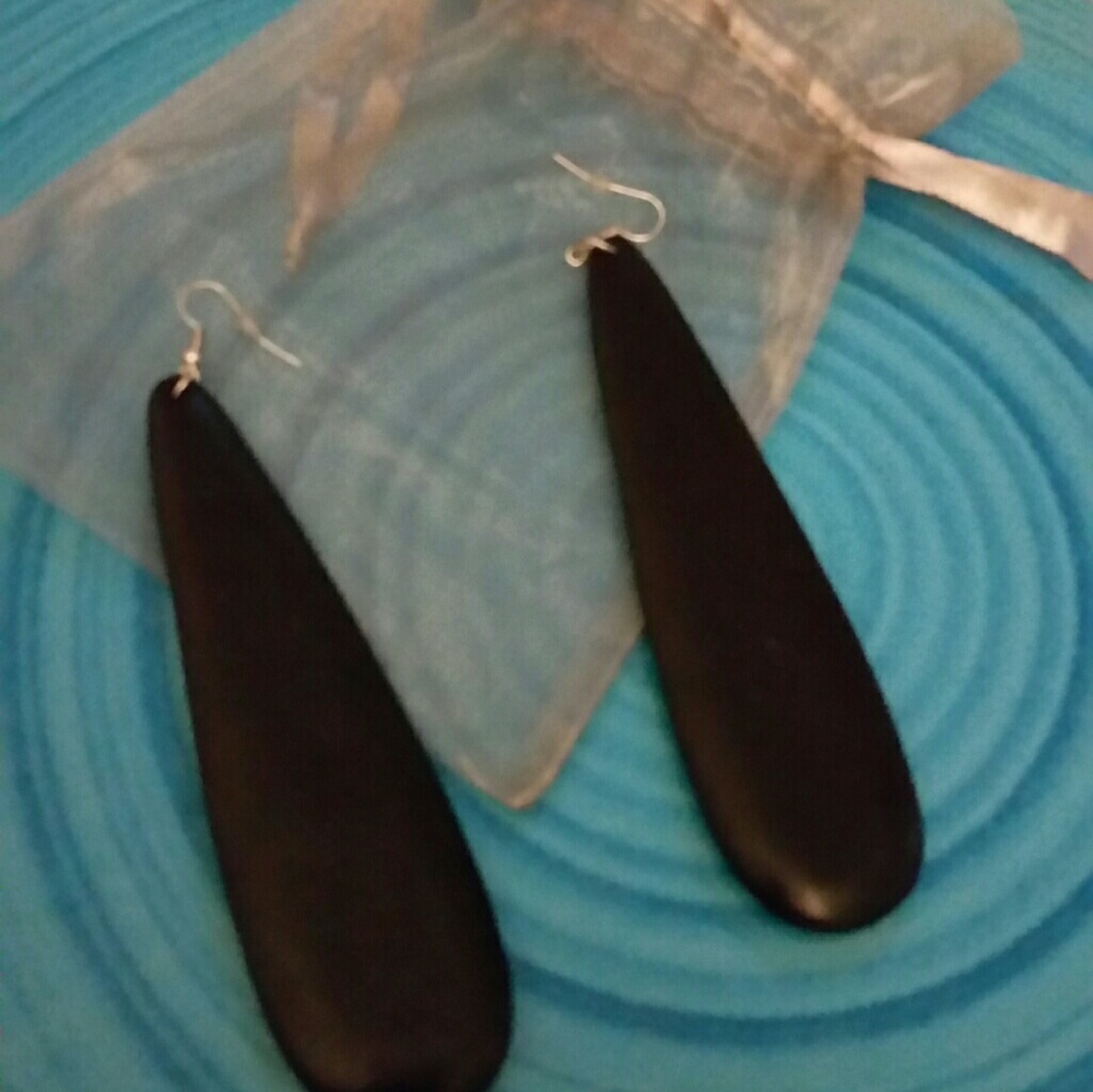 Dangle earrings